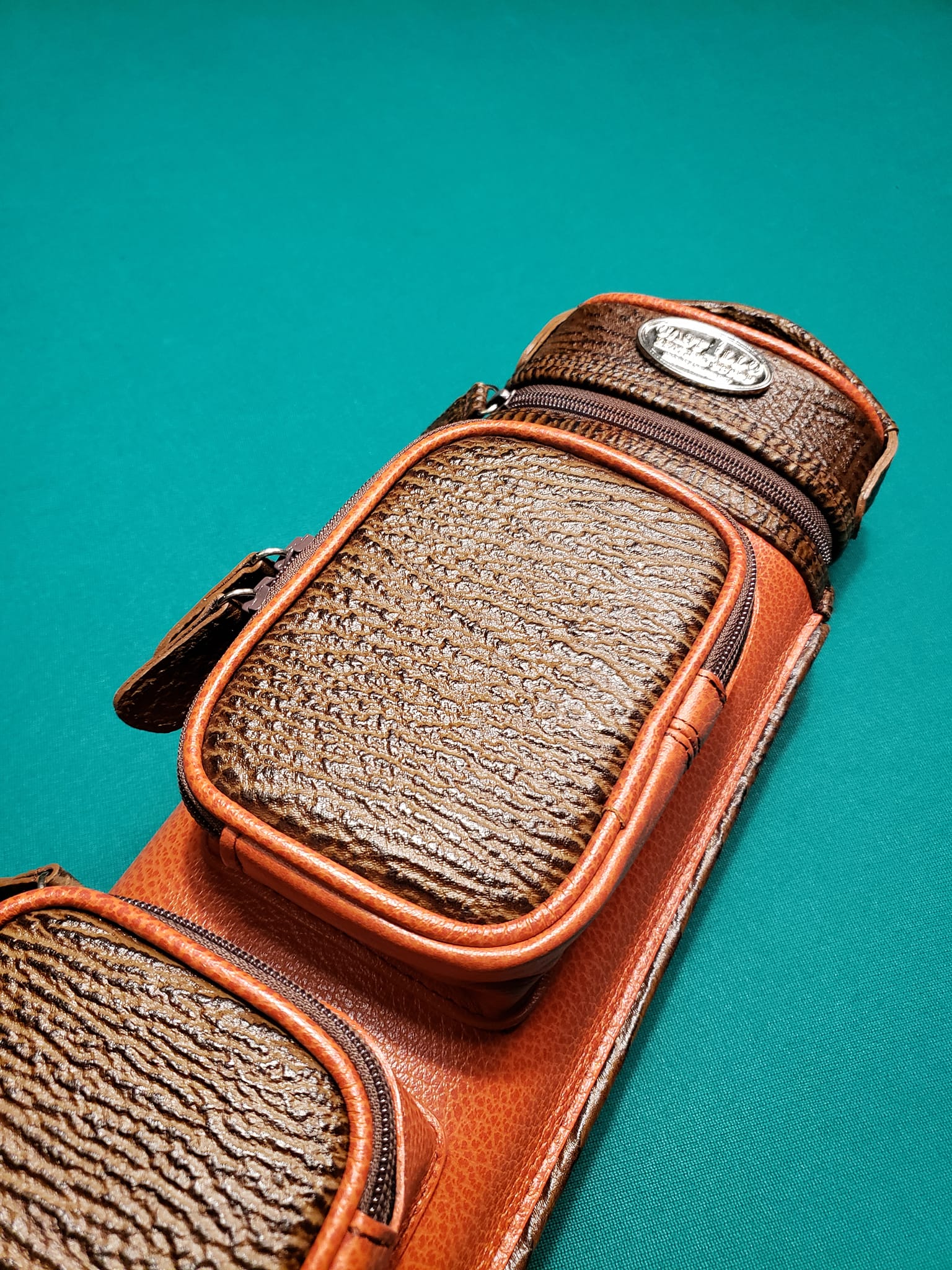 pebbled-leather-pool-cue-case